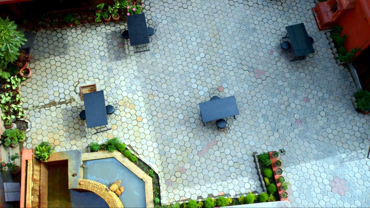 Golden Temple Inn Kathmandu Exterior foto